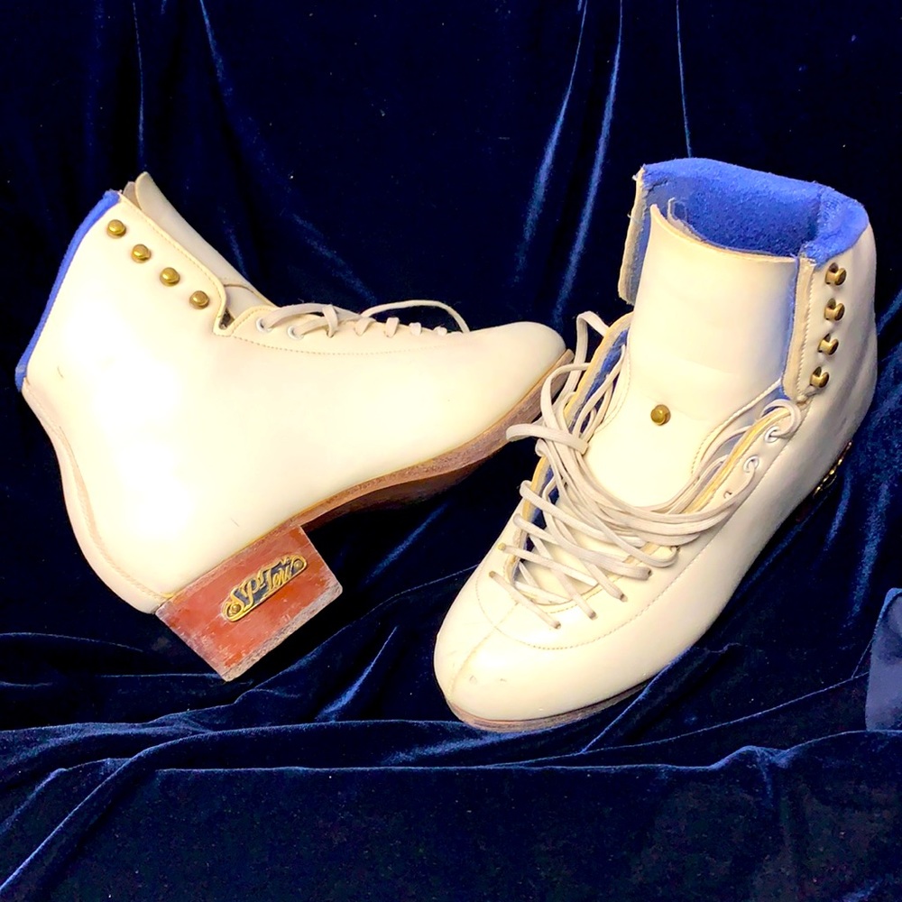 SP Teri Zero Gravity Figure Skating Boots 7 EUC